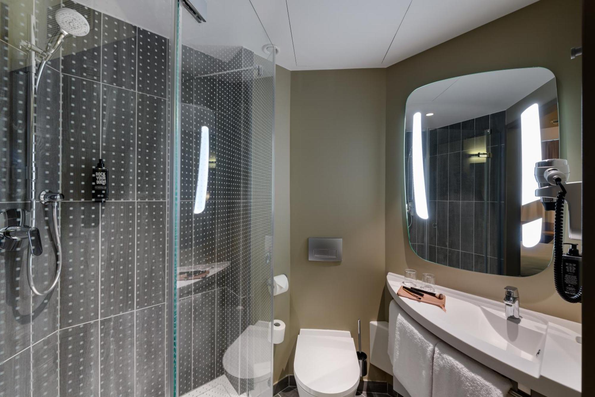 Ibis Regensburg Zentrum Phòng bức ảnh